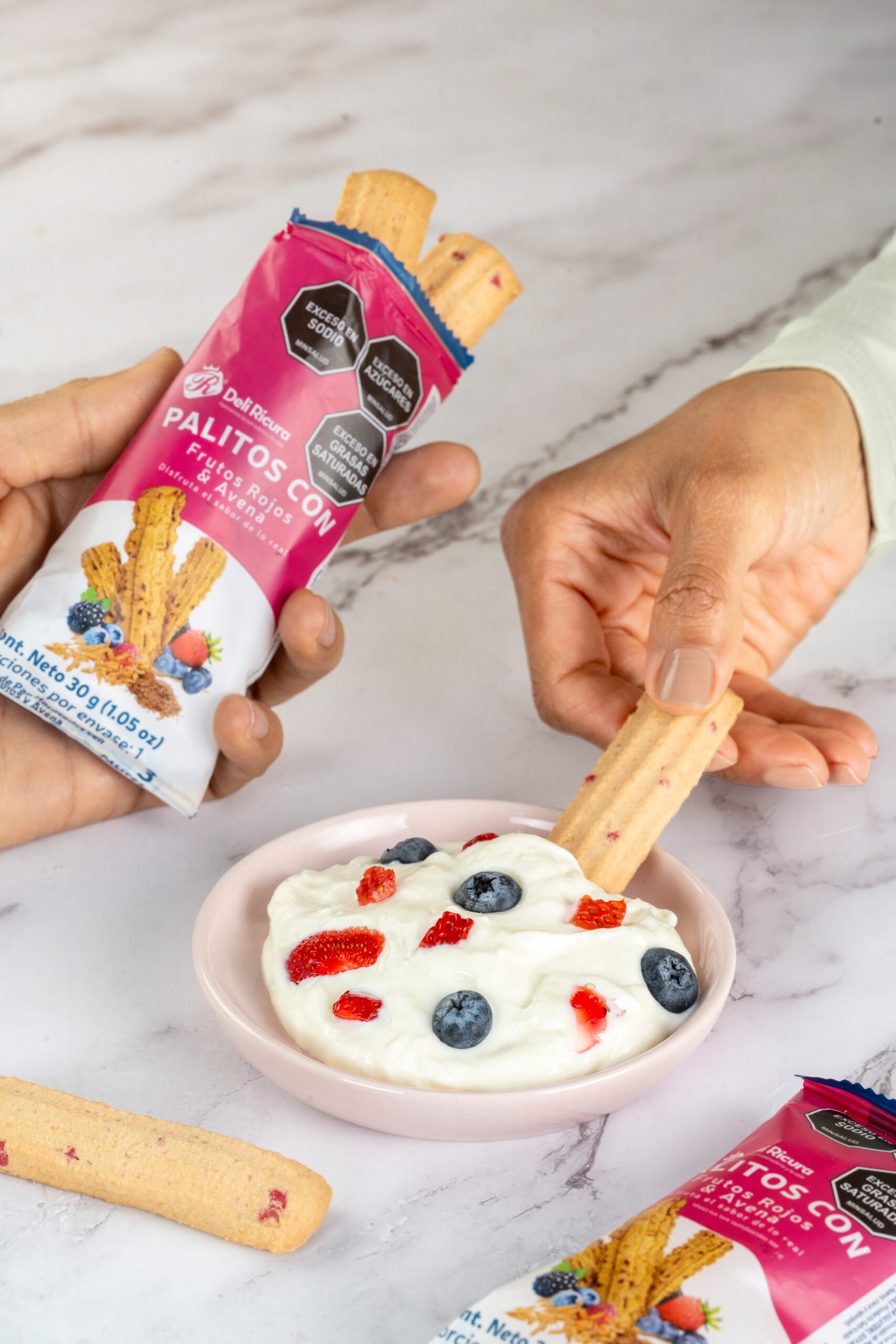 Palitos con Avena y Frutos Rojos - Paquete x 3 Tripack x 90g - Imagen 2